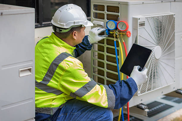 Professional Ac Installation technician working in Evansville, WI